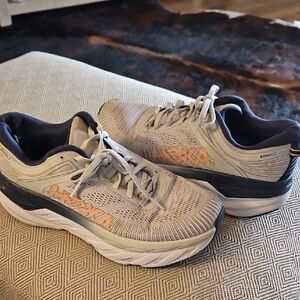 Hoka Bondi 7